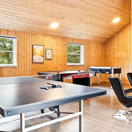 24 Person Holiday In Bl Vand